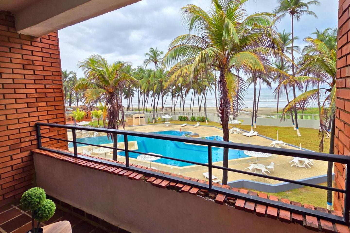 Tucacas, Frente Al Mar, Balcon, Piscina Y Playa Privada 아파트 외부 사진
