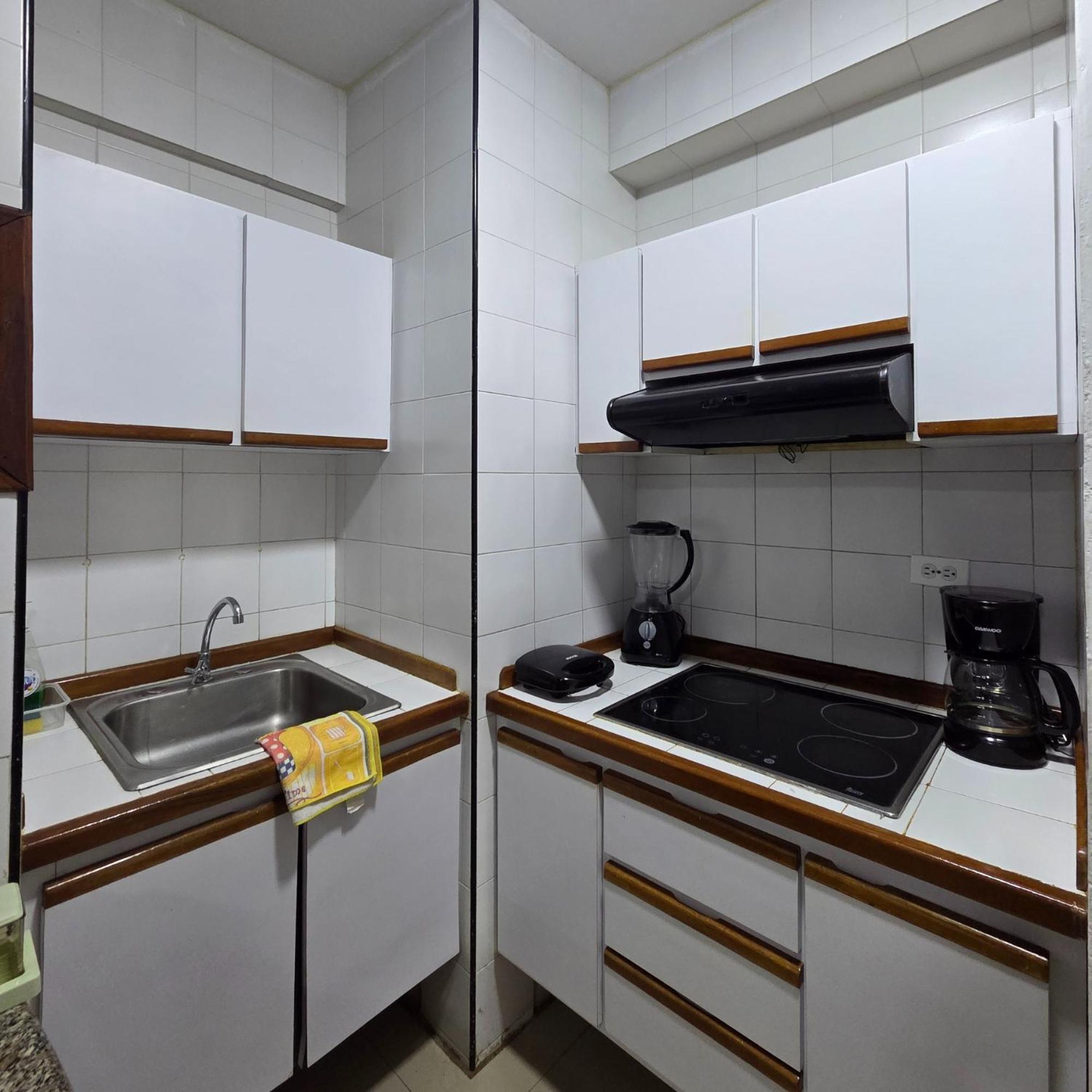 Tucacas, Frente Al Mar, Balcon, Piscina Y Playa Privada 아파트 외부 사진